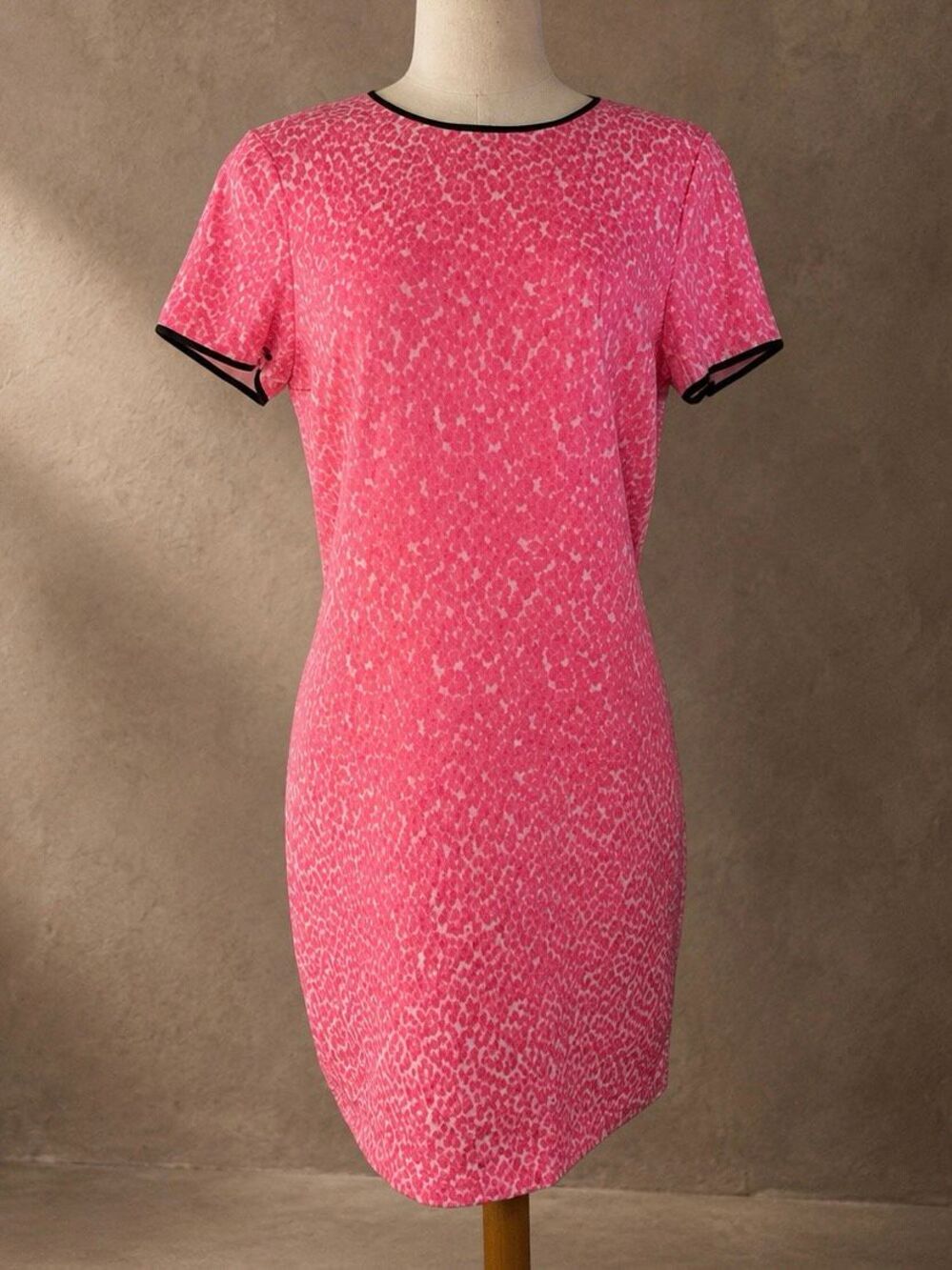 Banana Republic Size 12 Pink Jacquard Shift Dress Black Trim Career Mini